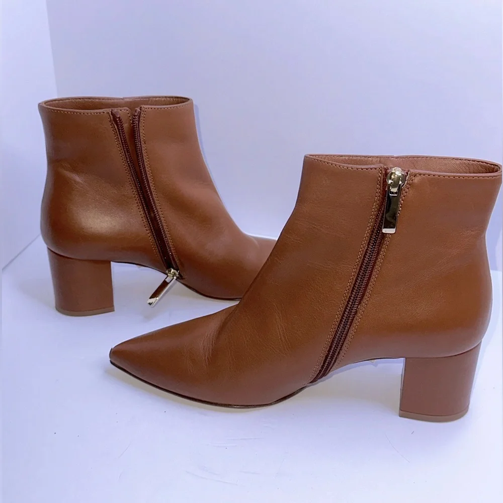 NWOB L’AGENCE Jeanne II Pointed Toe Bootie in Luggage Brown, Size 38.5 - Picture 5 of 14